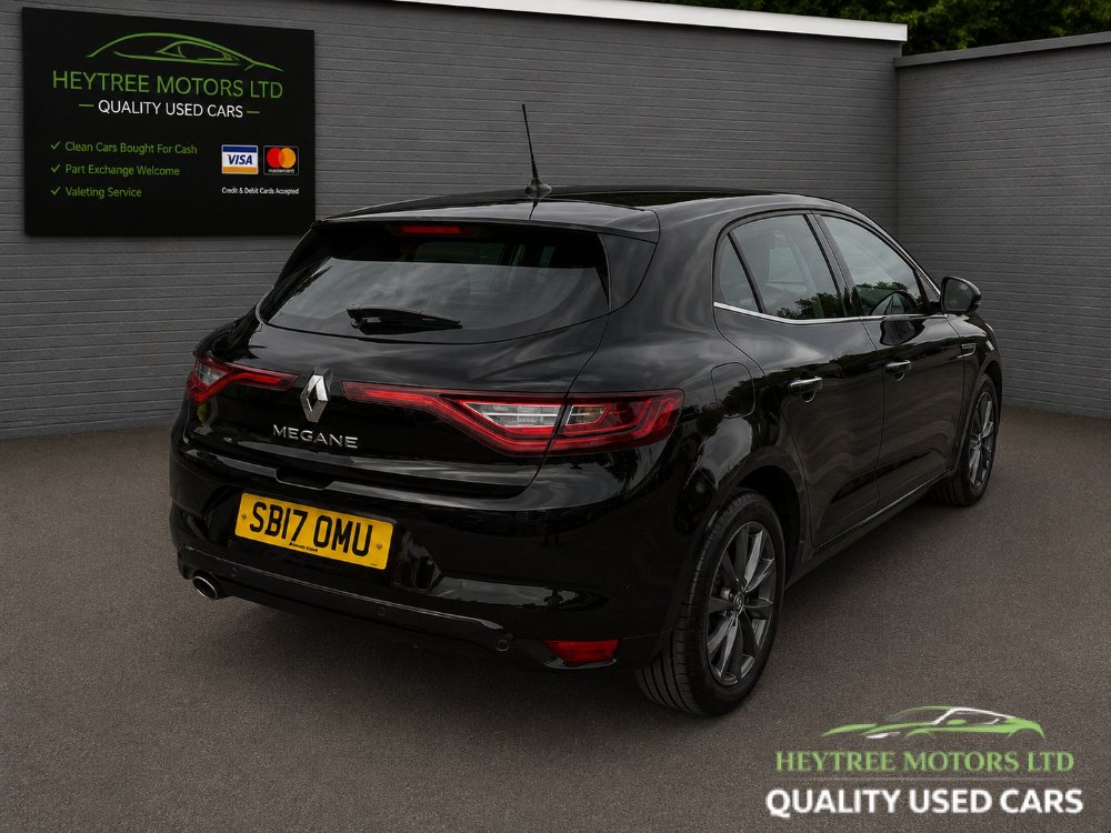 Black 2017 Renault Megane 1.5 dCi Dynamique Nav Hatchback 5dr Diesel Manual Euro 6 s/s 110 ps in Blackpool