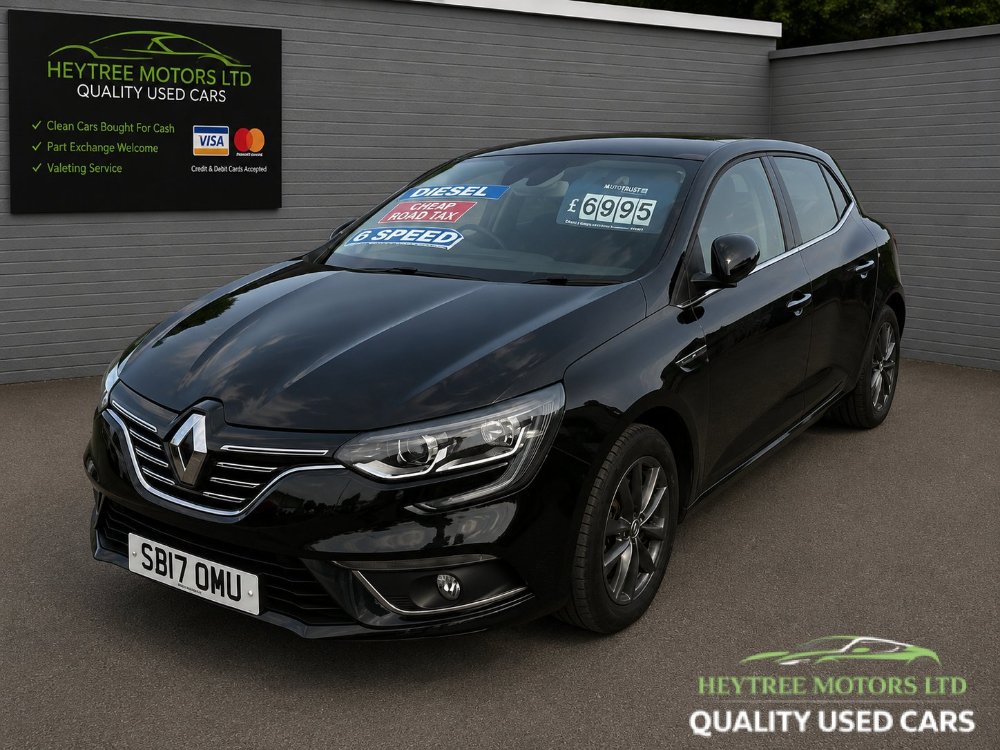 Black Renault Megane 1.5 dCi Dynamique Nav Hatchback 5dr Diesel Manual Euro 6 s/s 110 ps