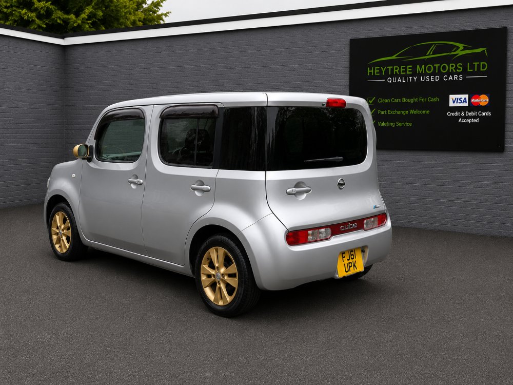 2011 Nissan Cube Hatchback