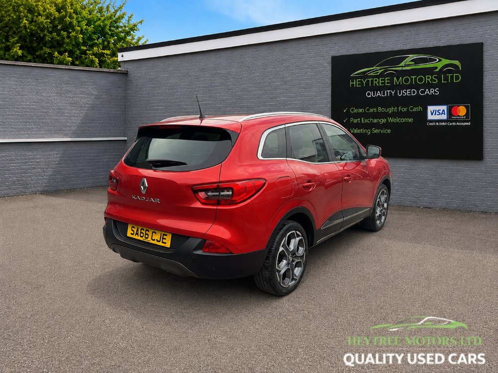 Red 2016 Renault Kadjar 1.2 TCe Dynamique S Nav SUV 5dr Petrol Manual Euro 6 s/s 130 ps in Blackpool