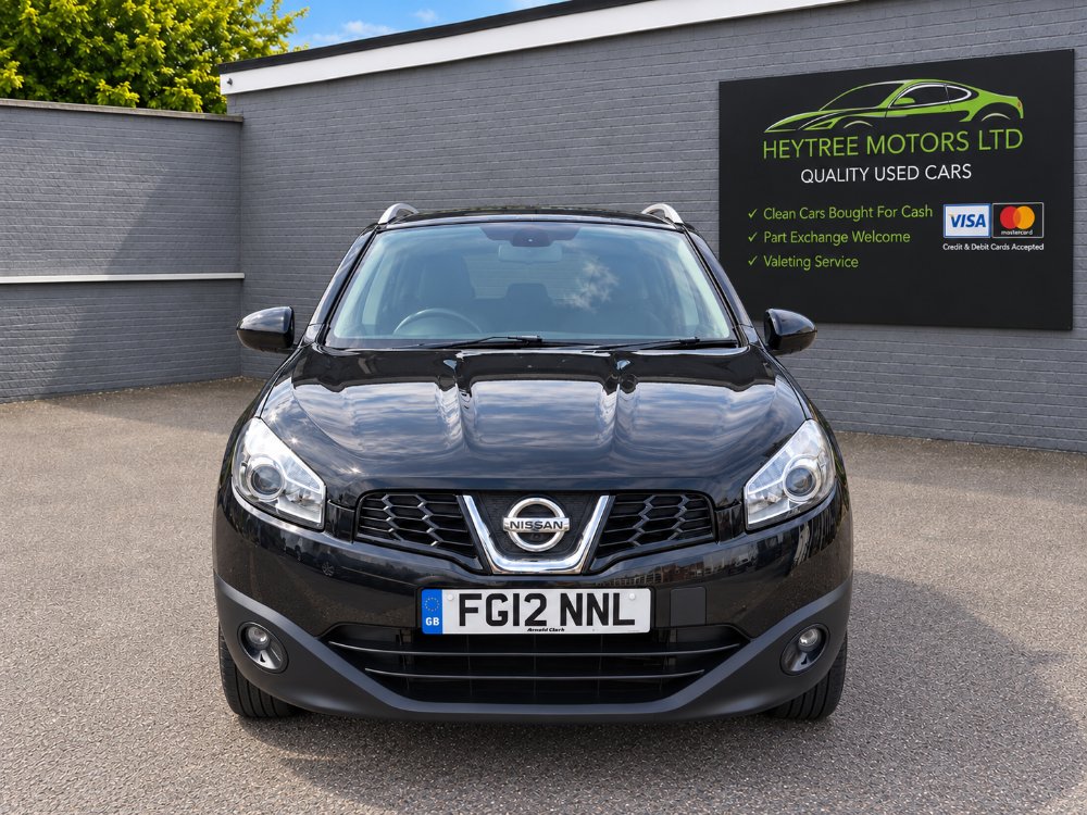 Black Nissan Qashqai 1.6 dCi n-tec SUV 5dr Diesel Manual 2WD Euro 5 130 ps